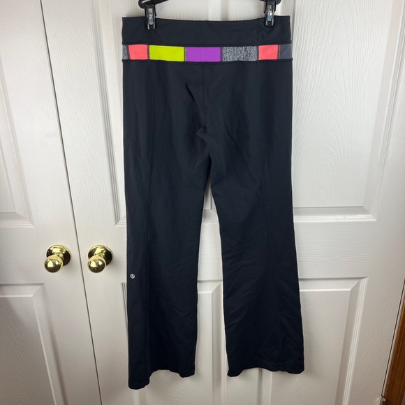 Lululemon Groove Flare Pants Leggings Reversible Size 8 - Picture 2 of 6